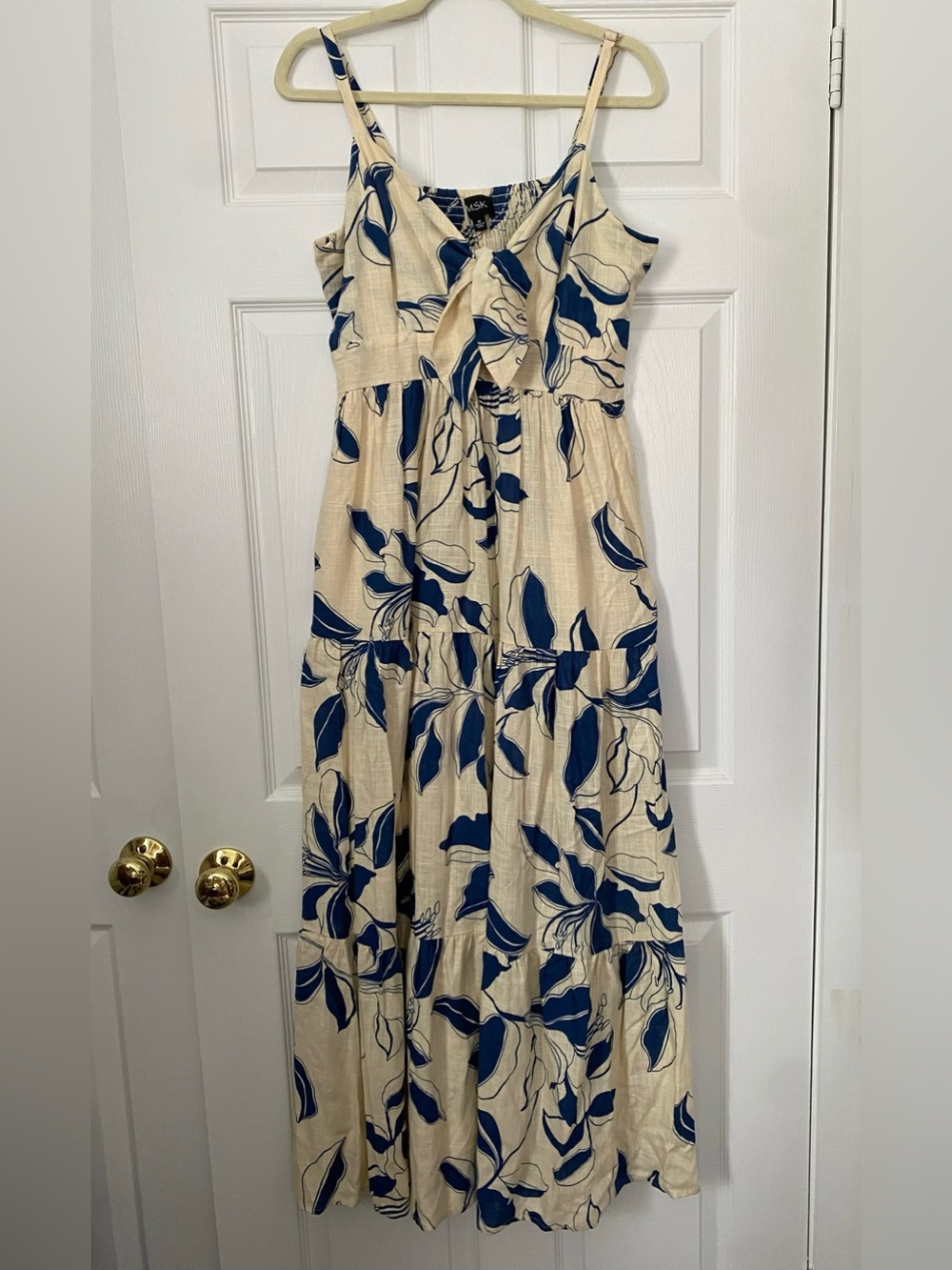 MSK Cream Maxi Dress with Blue Leaf Print and Front Tie Size Medium - Picture 3 of 14